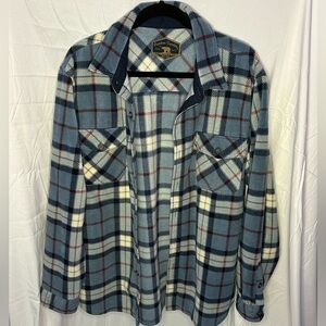 Cozy long sleeve flannel shirt. Lightly used. Great for the fall weather.